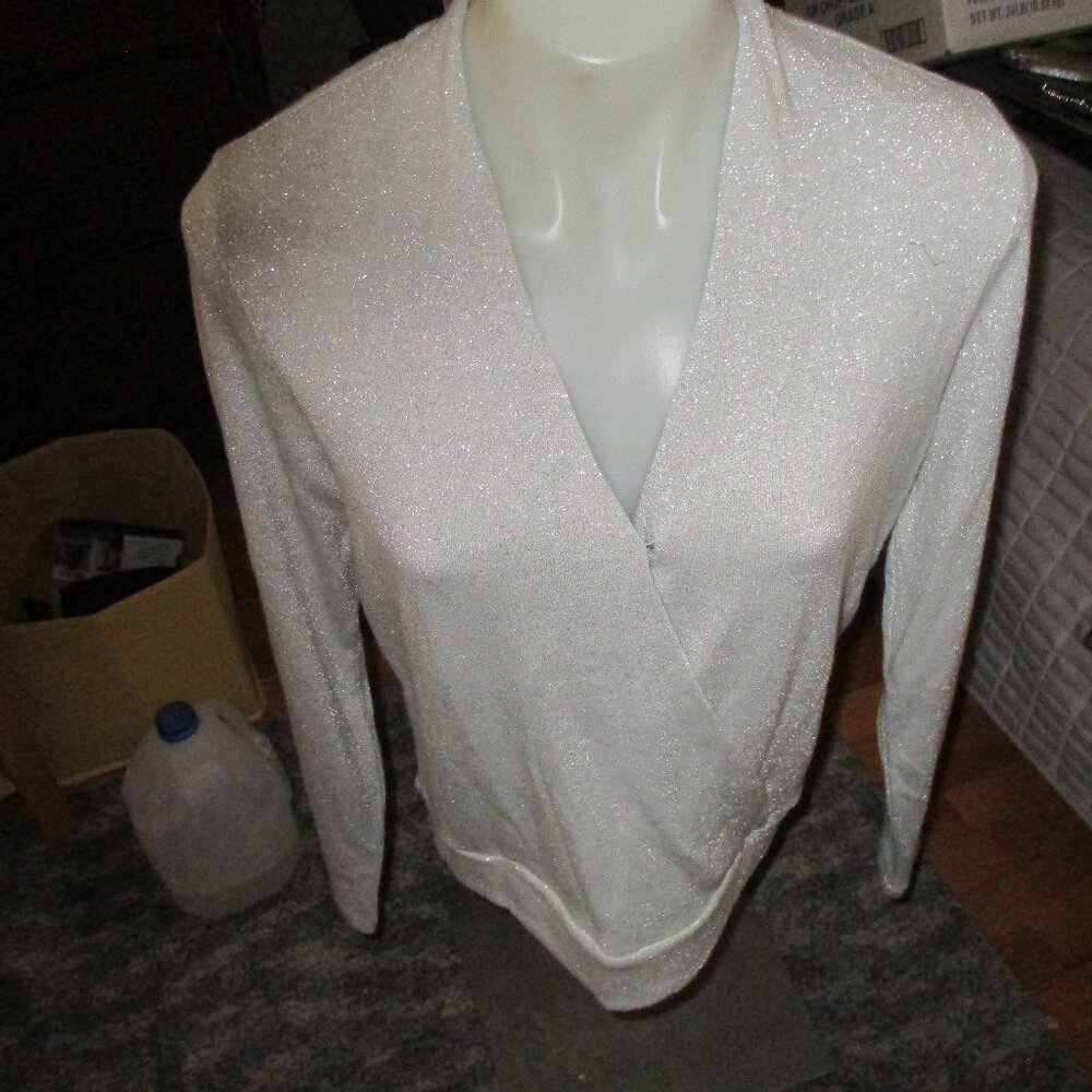 new with tags silver banana republic ladies top M  little sparkly